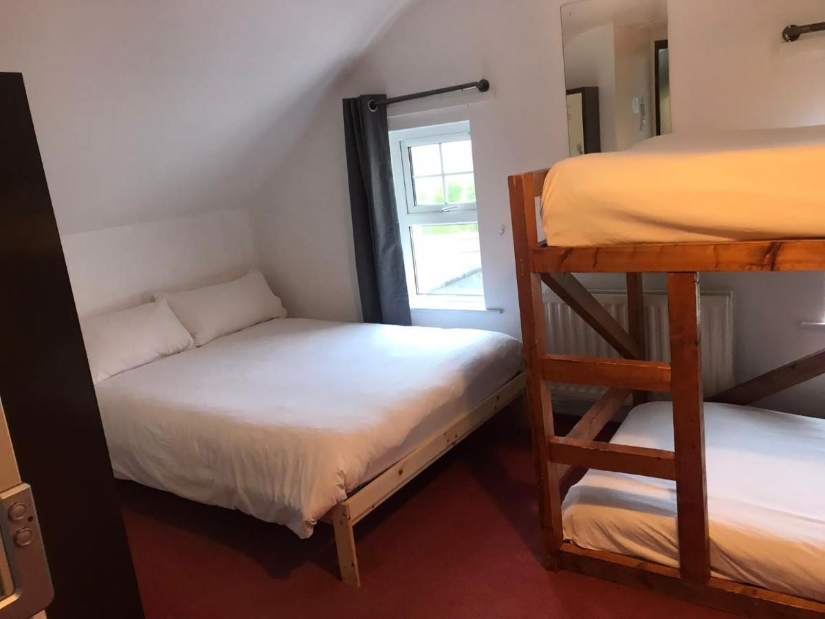 Finn McCools Giants Causeway Hostel Bushmills Exterior foto